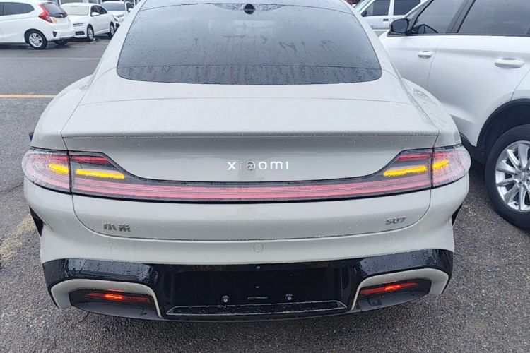 Used Xiaomi Auto SU7 2024 Rear-Drive Long-Range Intelligent Driving Version Rear