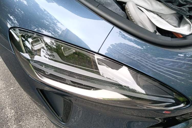 Used Xiaomi Auto SU7 2024 Four-Wheel Drive Ultra-Long Range Advanced Intelligent Driving Max Edition Right Front Headlight