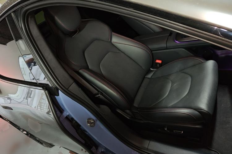 Used Xiaomi Auto SU7 2024 Four-Wheel-Drive Max Founder's Edition Right Front Seat