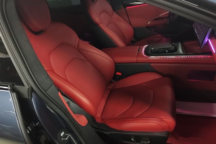 Used Xiaomi Auto SU7 2024 Four-Wheel-Drive Max Founder's Edition Right Front Seat