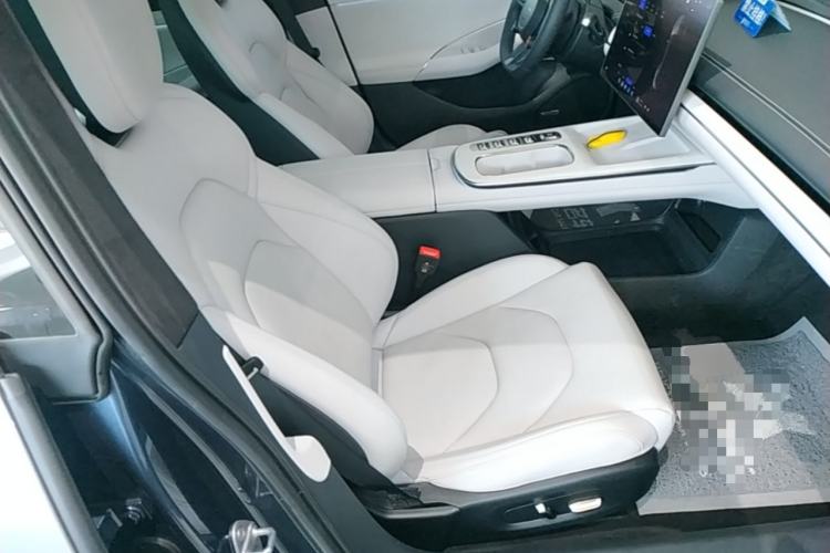 Used Xiaomi Auto SU7 2024 Four-Wheel Drive Ultra-Long Range Advanced Intelligent Driving Max Edition Right Front Seat