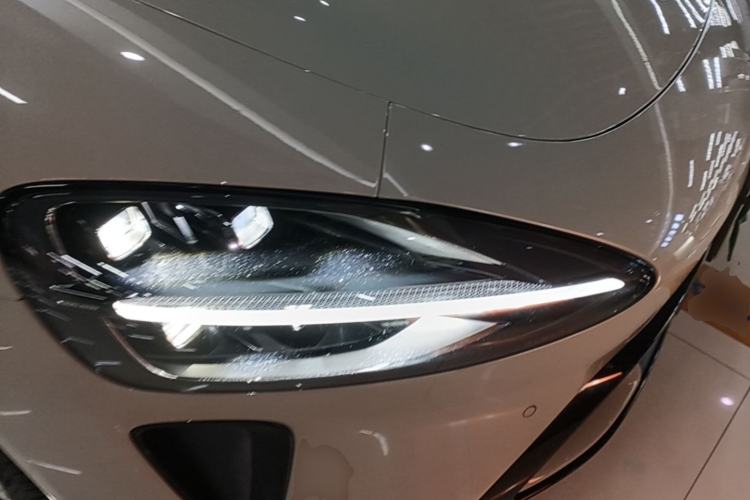Used Xiaomi Auto SU7 2024 Rear-Drive Ultra-Long Range Advanced Pro-Level Intelligent Driving Version Right Front Seat