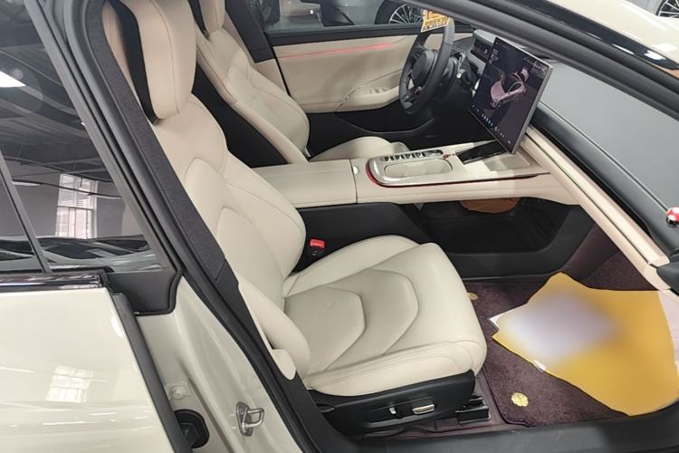 Used Xiaomi Auto SU7 2024 Rear-Drive Ultra-Long Range Advanced Pro-Level Intelligent Driving Version Right Front Seat
