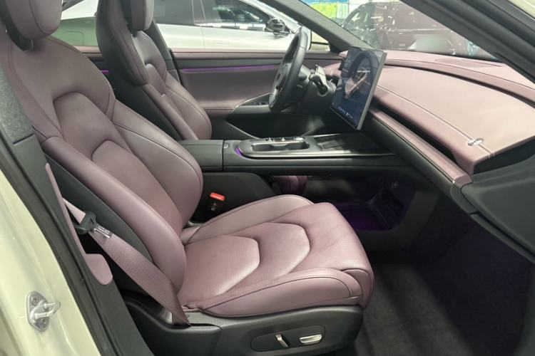 Used Xiaomi Auto SU7 2024 Rear-Drive Long-Range Intelligent Driving Version Right Front Seat