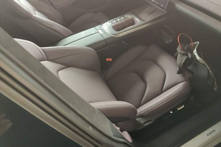 Used Xiaomi Auto SU7 2024 Four-Wheel Drive Ultra-Long Range Advanced Intelligent Driving Max Edition Right Front Seat