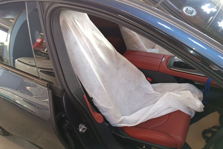 Used Xiaomi Auto SU7 2024 Rear-Drive Ultra-Long Range Advanced Pro-Level Intelligent Driving Version Right Front Seat