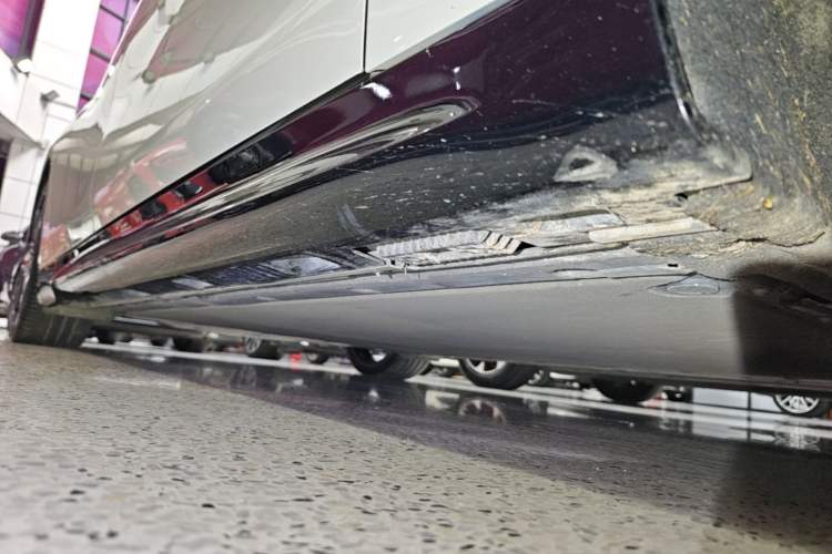 Used Xiaomi Auto SU7 2024 Rear-Drive Ultra-Long Range Advanced Pro-Level Intelligent Driving Version Right Side Sill