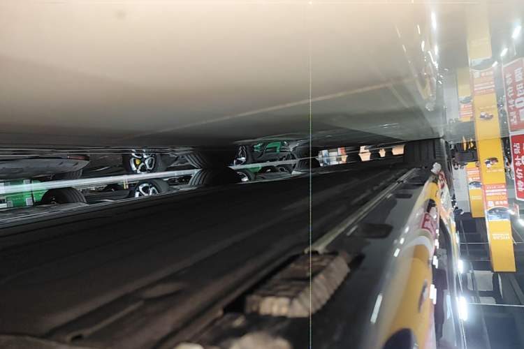 Used Xiaomi Auto SU7 2024 Rear-Drive Long-Range Intelligent Driving Version Right Side Sill