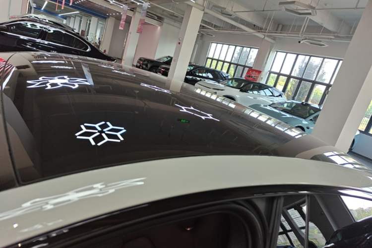 Used Xiaomi Auto SU7 2024 Rear-Drive Long-Range Intelligent Driving Version Roof