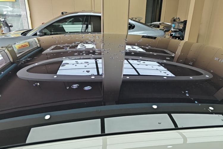 Used Xiaomi Auto SU7 2024 Four-Wheel Drive Ultra-Long Range Advanced Intelligent Driving Max Edition Roof