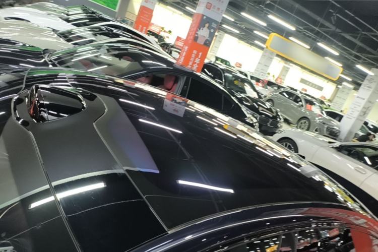 Used Xiaomi Auto SU7 2024 Four-Wheel Drive Ultra-Long Range Advanced Intelligent Driving Max Edition Roof