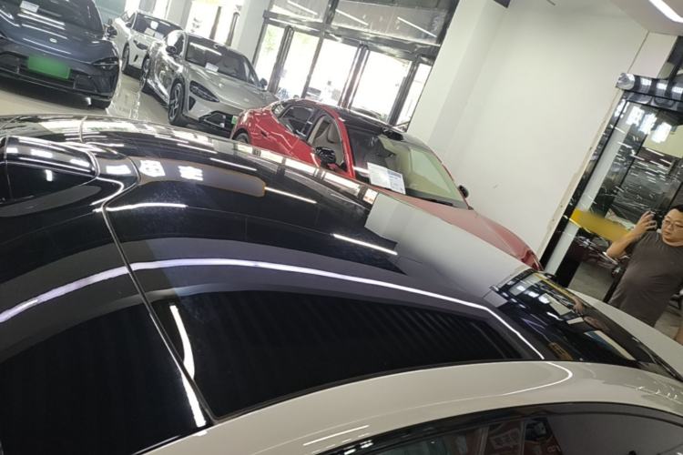 Used Xiaomi Auto SU7 2024 Four-Wheel Drive Ultra-Long Range Advanced Intelligent Driving Max Edition Roof