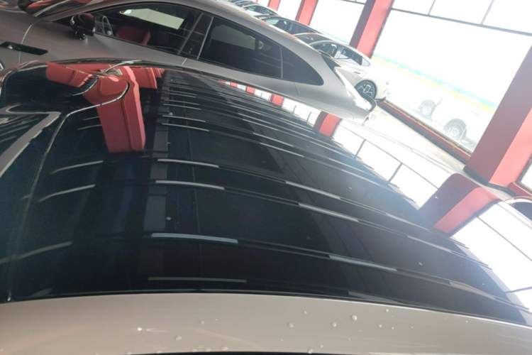 Used Xiaomi Auto SU7 2024 Four-Wheel Drive Ultra-Long Range Advanced Intelligent Driving Max Edition Roof