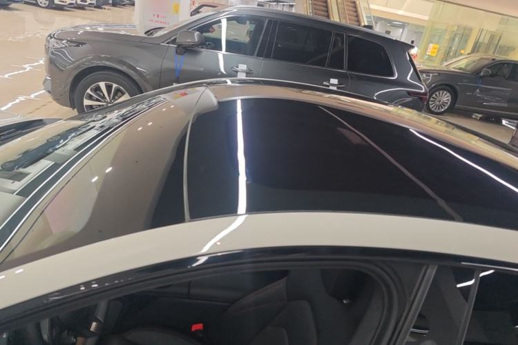 Used Xiaomi Auto SU7 2024 Rear-Drive Long-Range Intelligent Driving Version Roof