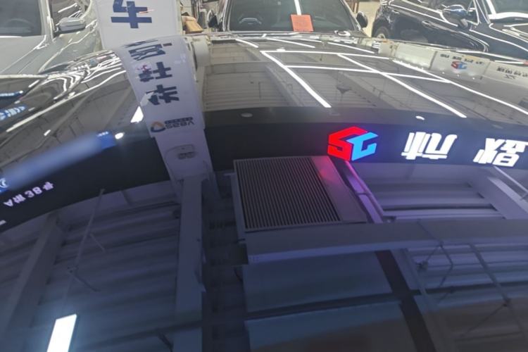Used Xiaomi Auto SU7 2024 Four-Wheel Drive Ultra-Long Range Advanced Intelligent Driving Max Edition Roof