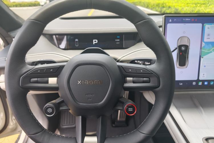 Used Xiaomi Auto SU7 2024 Four-Wheel Drive Ultra-Long Range Advanced Intelligent Driving Max Edition Steering Wheel