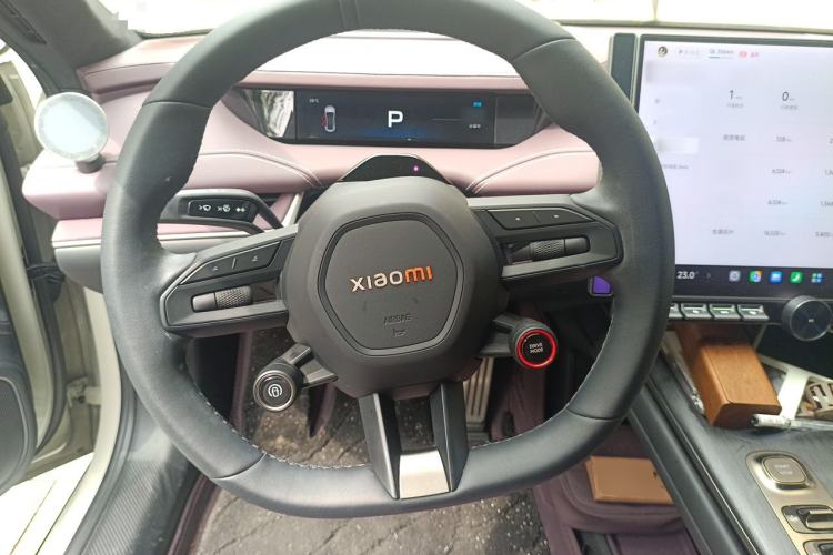 Used Xiaomi Auto SU7 2024 Four-Wheel Drive Ultra-Long Range Advanced Intelligent Driving Max Edition Steering Wheel