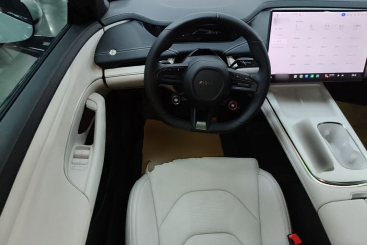 Used Xiaomi Auto SU7 2024 Rear-Drive Ultra-Long Range Advanced Pro-Level Intelligent Driving Version Steering Wheel