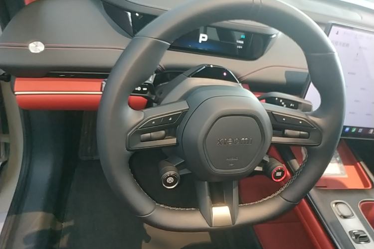 Used Xiaomi Auto SU7 2024 Rear-Drive Ultra-Long Range Advanced Pro-Level Intelligent Driving Version Steering Wheel