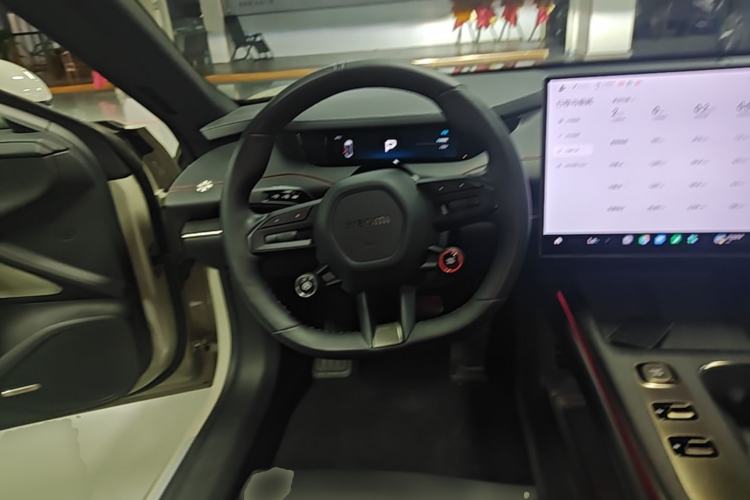 Used Xiaomi Auto SU7 2024 Rear-Drive Long-Range Intelligent Driving Version Steering Wheel