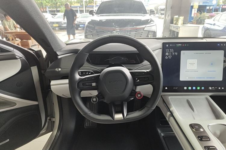 Used Xiaomi Auto SU7 2024 Rear-Drive Long-Range Intelligent Driving Version Steering Wheel