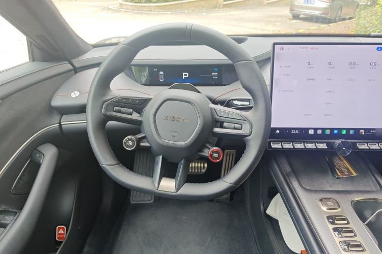 Used Xiaomi Auto SU7 2024 Four-Wheel Drive Ultra-Long Range Advanced Intelligent Driving Max Edition Steering Wheel