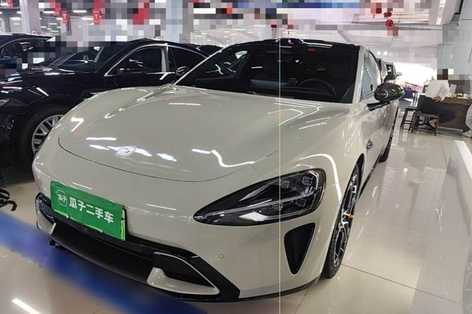 Xiaomi Auto SU7 2024