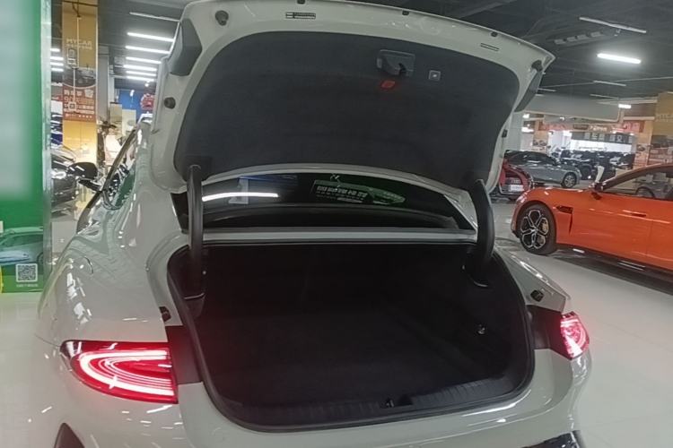 Used Xiaomi Auto SU7 2024 Rear-Drive Long-Range Intelligent Driving Version Trunk
