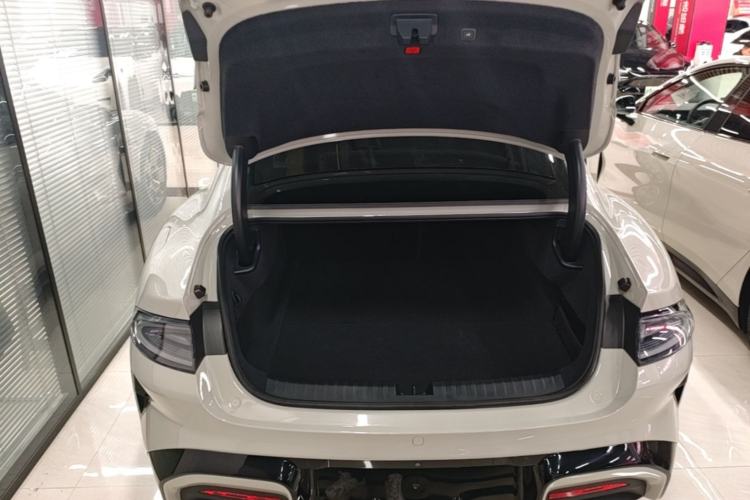 Used Xiaomi Auto SU7 2024 Rear-Drive Ultra-Long Range Advanced Pro-Level Intelligent Driving Version Trunk