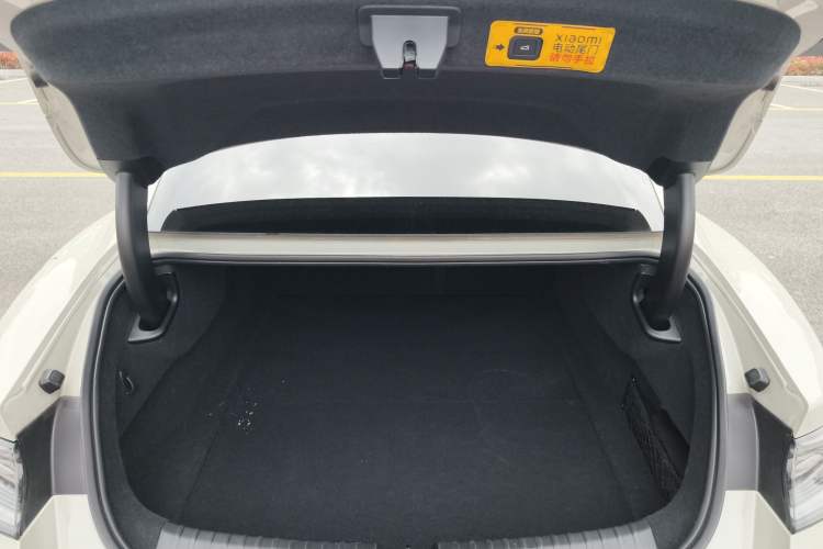 Used Xiaomi Auto SU7 2024 Rear-Drive Long-Range Intelligent Driving Version Trunk