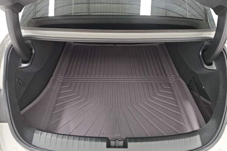Used Xiaomi Auto SU7 2024 Rear-Drive Long-Range Intelligent Driving Version Trunk