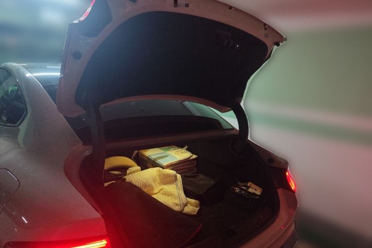 Used Xiaomi Auto SU7 2024 Rear-Drive Ultra-Long Range Advanced Pro-Level Intelligent Driving Version Trunk