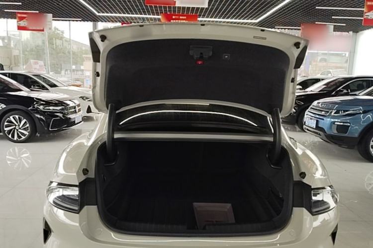 Used Xiaomi Auto SU7 2024 Rear-Drive Long-Range Intelligent Driving Version Trunk