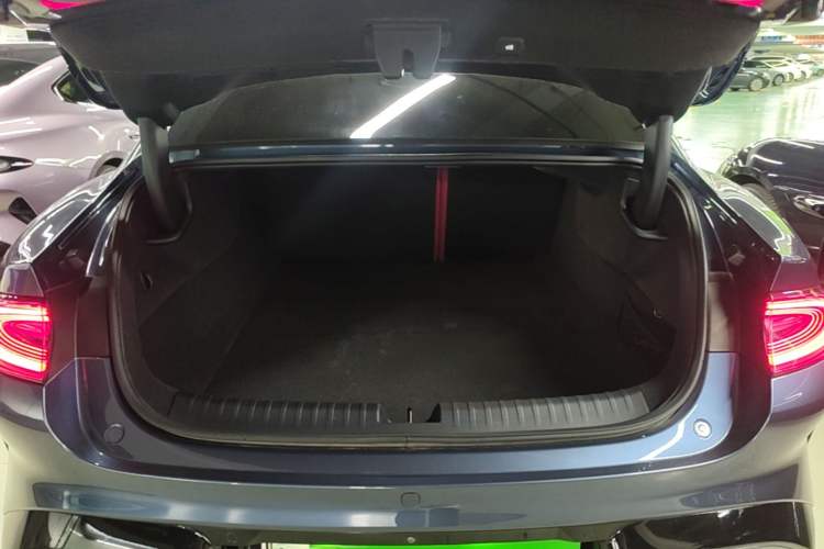 Used Xiaomi Auto SU7 2024 Four-Wheel-Drive Max Founder's Edition Trunk