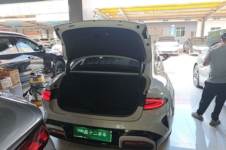 Used Xiaomi Auto SU7 2024 Rear-Drive Ultra-Long Range Advanced Pro-Level Intelligent Driving Version Trunk