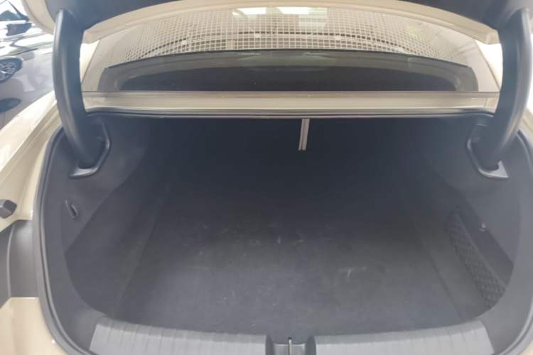 Used Xiaomi Auto SU7 2024 Rear-Drive Ultra-Long Range Advanced Pro-Level Intelligent Driving Version Trunk