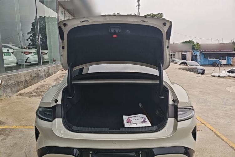 Used Xiaomi Auto SU7 2024 Rear-Drive Long-Range Intelligent Driving Version Trunk
