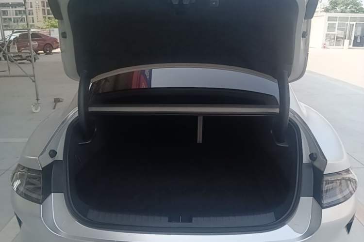 Used Xiaomi Auto SU7 2024 Rear-Drive Long-Range Intelligent Driving Version Trunk