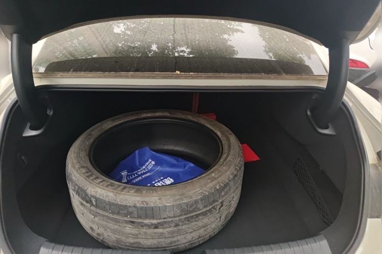 Used Xiaomi Auto SU7 2024 Rear-Drive Long-Range Intelligent Driving Version Trunk