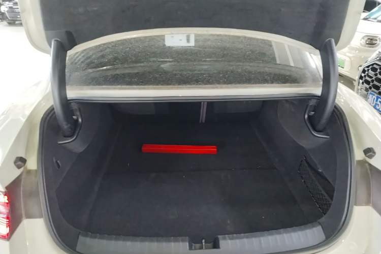 Used Xiaomi Auto SU7 2024 Rear-Drive Long-Range Intelligent Driving Version Trunk