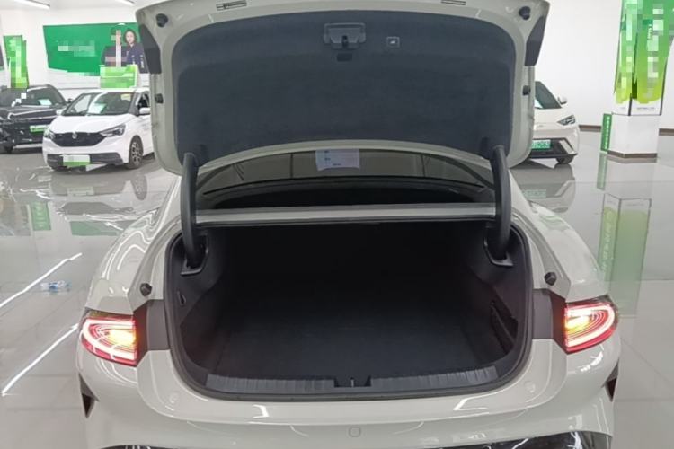 Used Xiaomi Auto SU7 2024 Rear-Drive Long-Range Intelligent Driving Version Trunk