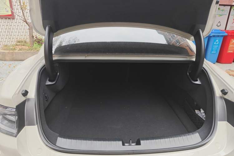 Used Xiaomi Auto SU7 2024 Rear-Drive Ultra-Long Range Advanced Pro-Level Intelligent Driving Version Trunk