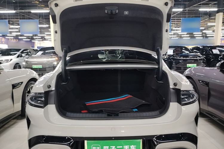 Used Xiaomi Auto SU7 2024 Rear-Drive Ultra-Long Range Advanced Pro-Level Intelligent Driving Version Trunk