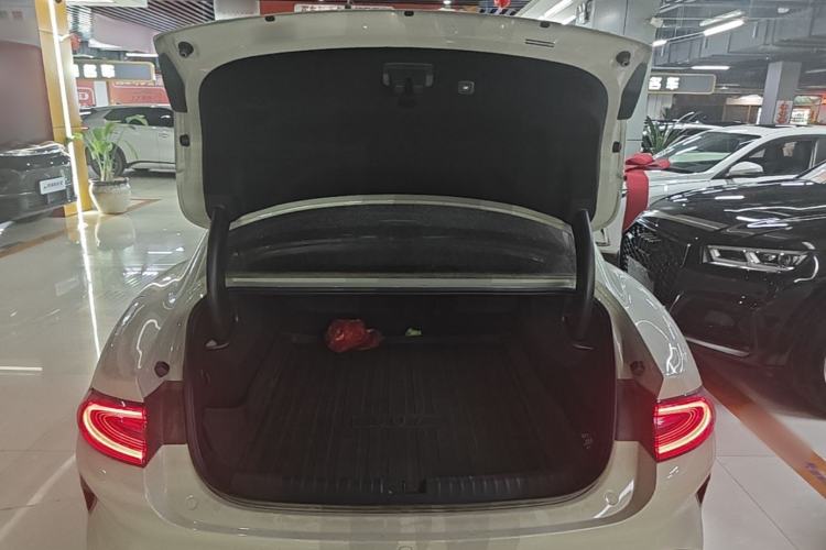 Used Xiaomi Auto SU7 2024 Rear-Drive Ultra-Long Range Advanced Pro-Level Intelligent Driving Version Trunk