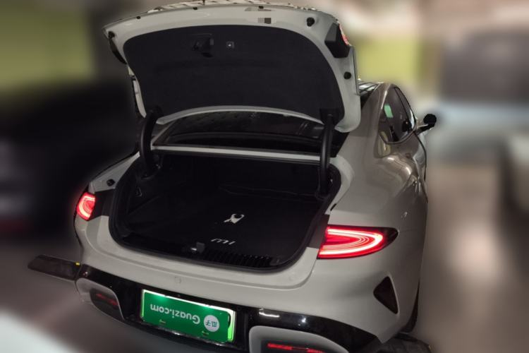 Used Xiaomi Auto SU7 2024 Rear-Drive Long-Range Intelligent Driving Version Trunk