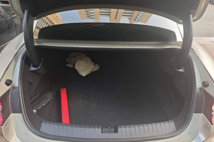 Used Xiaomi Auto SU7 2024 Rear-Drive Long-Range Intelligent Driving Version Trunk