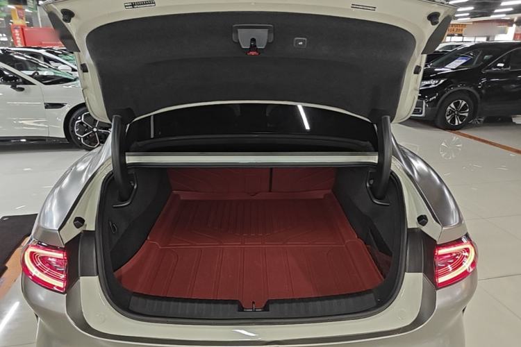 Used Xiaomi Auto SU7 2024 Rear-Drive Long-Range Intelligent Driving Version Trunk