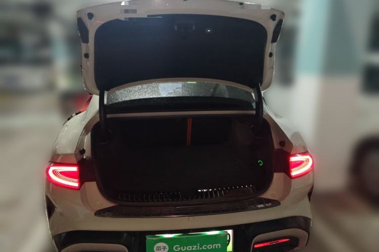 Used Xiaomi Auto SU7 2024 Four-Wheel-Drive Max Founder's Edition Trunk