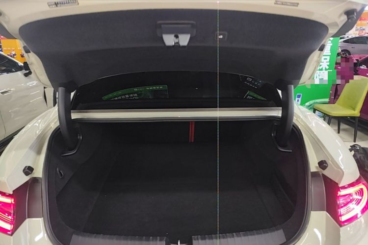 Used Xiaomi Auto SU7 2024 Rear-Drive Long-Range Intelligent Driving Version Trunk