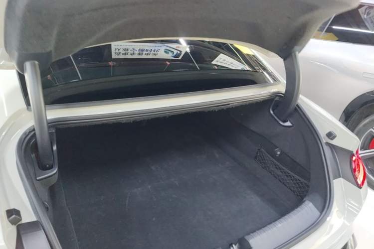 Used Xiaomi Auto SU7 2024 Rear-Drive Long-Range Intelligent Driving Version Trunk